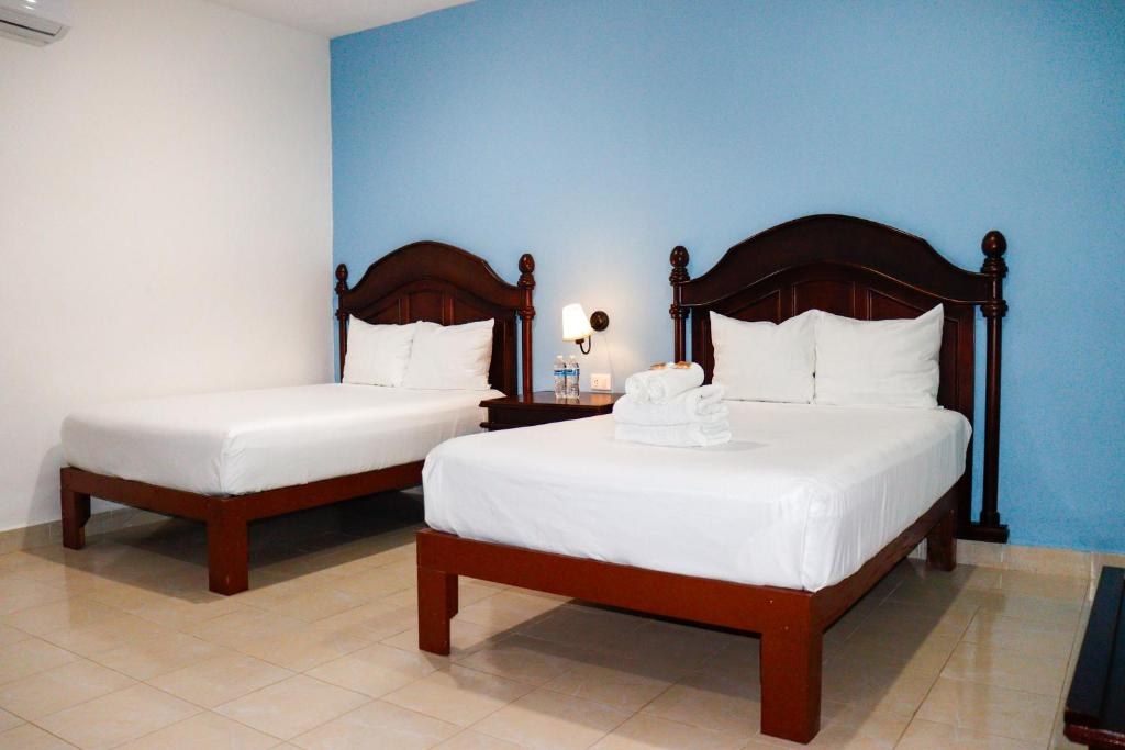Deluxe Queen Room with Two Queen Beds